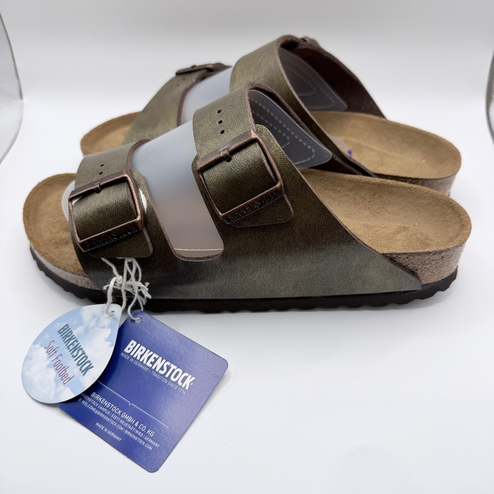 Birkenstock Arizona sandals in Golden Brown W-8/ M-6 - Picture 2 of 12